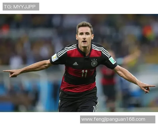 德国足球明星释的辉煌历程与对足球的深远影响分析 德国足球明星释的辉煌历程与对足球的深远影响分析